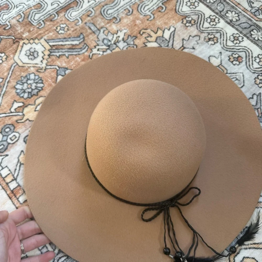 Camel Wide Brim Hat Black Feather Trim Boho Free People Look